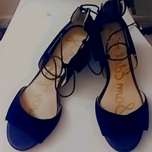 I I'm selling high heels